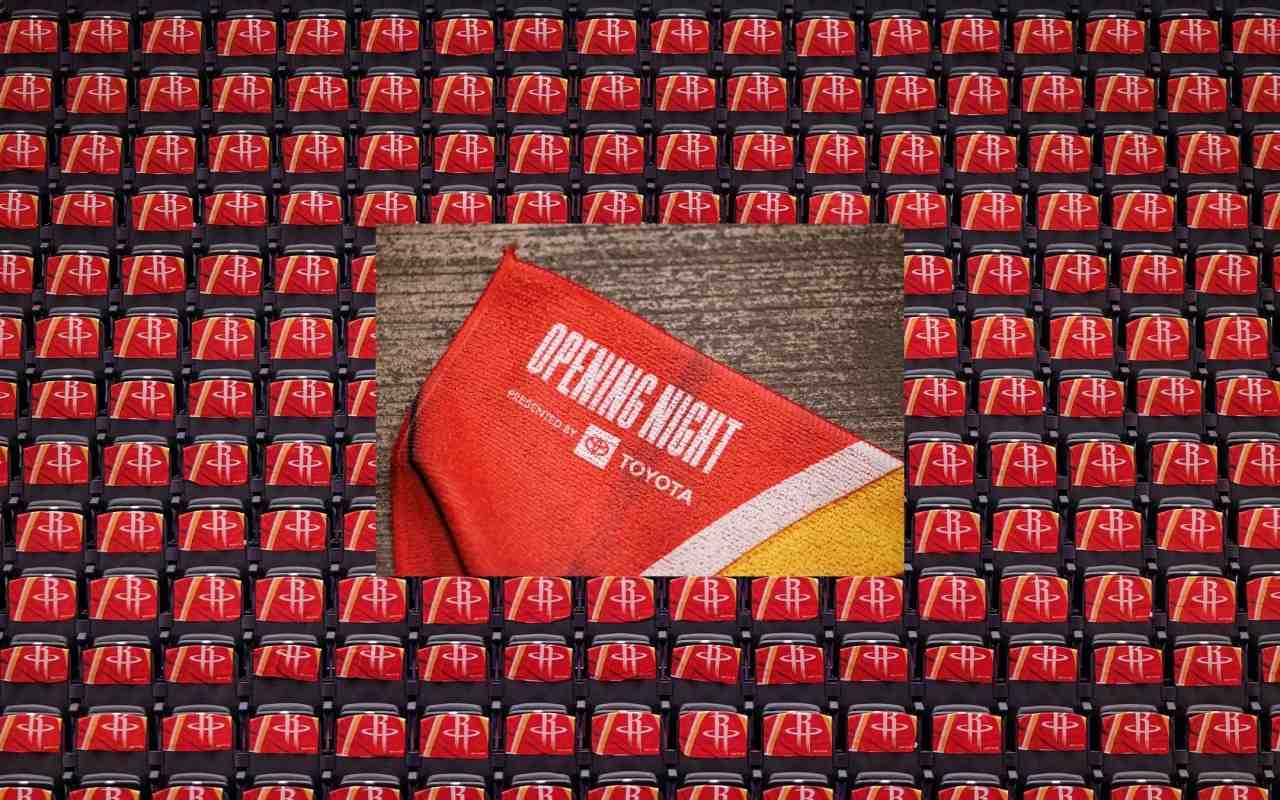 火箭官方晒新赛季主场布置:全场座椅摆满助威用品 静待球迷入场